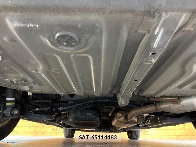 Toyota VOXY 2024-04 7458713-17