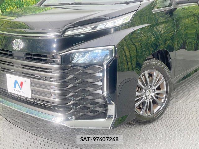 Toyota VOXY 2022-07 7458712-12