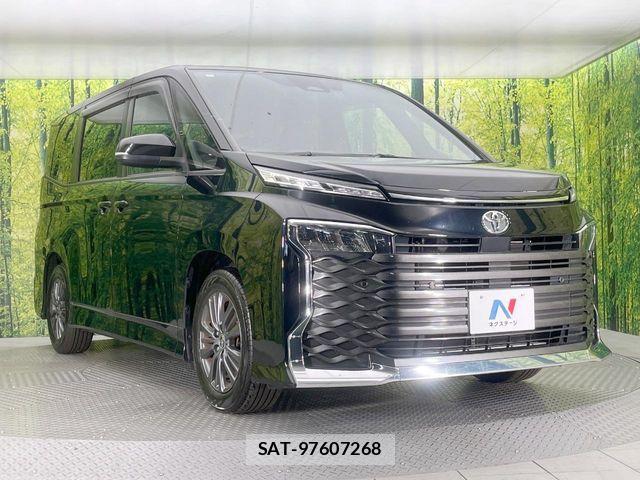 Toyota VOXY 2022-07 7458712-15