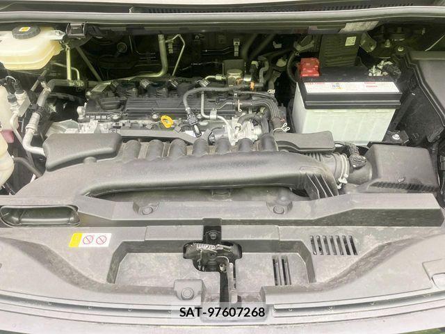 Toyota VOXY 2022-07 7458712-17