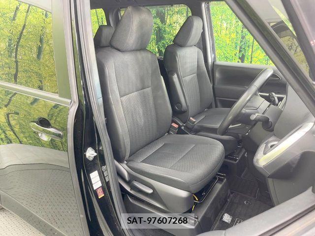 Toyota VOXY 2022-07 7458712-7