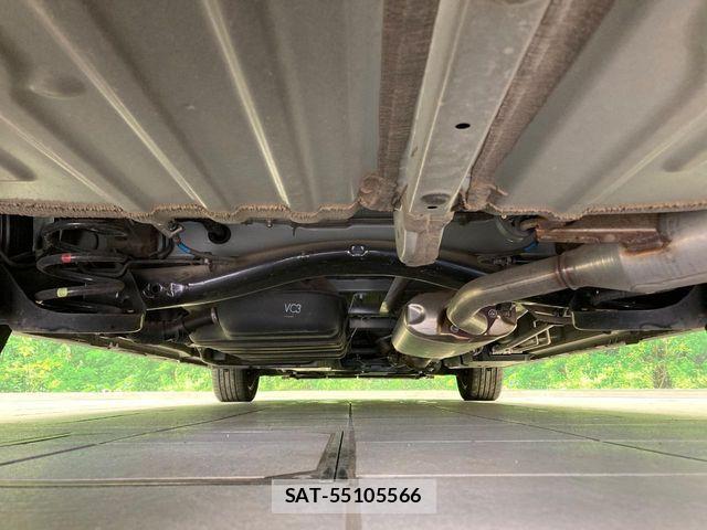 Toyota VOXY 2023-06 7458700-18