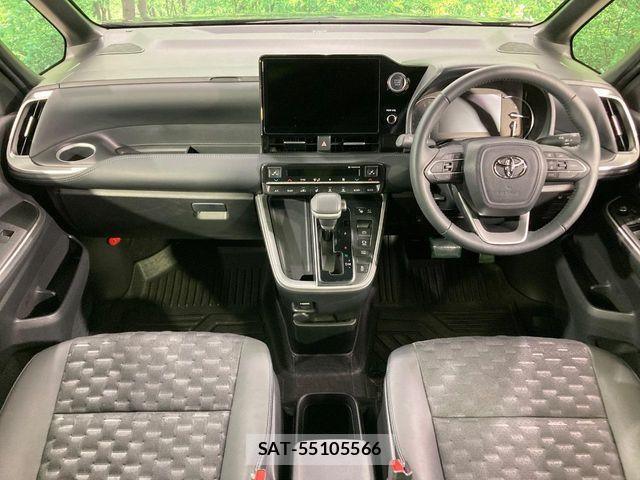 Toyota VOXY 2023-06 7458700-1