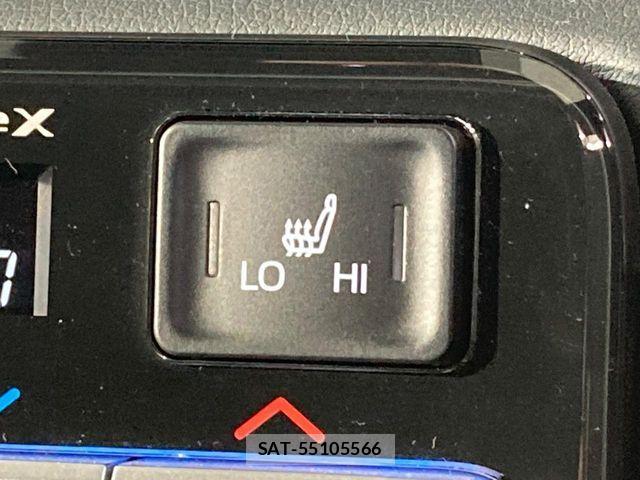 Toyota VOXY 2023-06 7458700-6