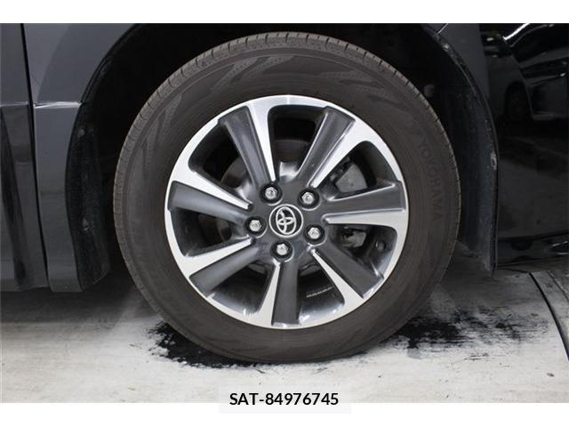 Toyota VOXY 2019-11 7458728-22