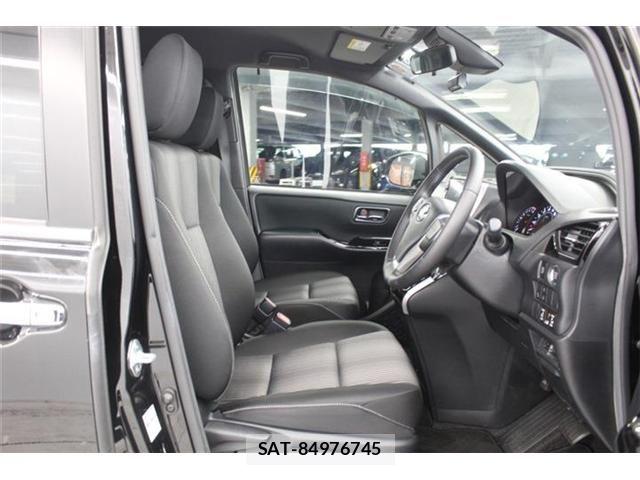 Toyota VOXY 2019-11 7458728-28