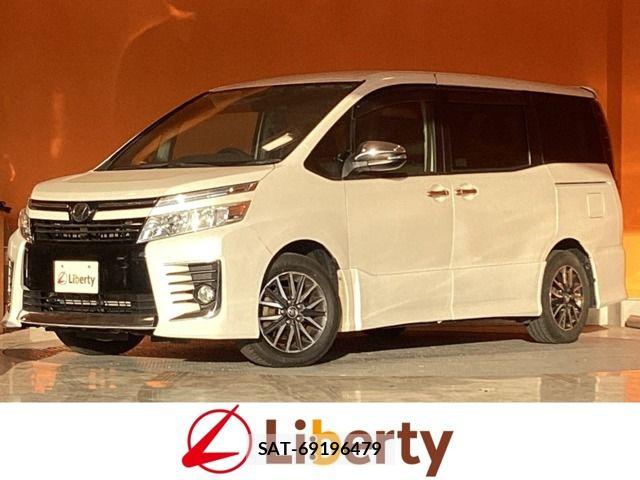 Toyota VOXY 2015-08 7458738-0