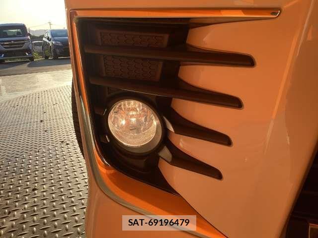 Toyota VOXY 2015-08 7458738-16