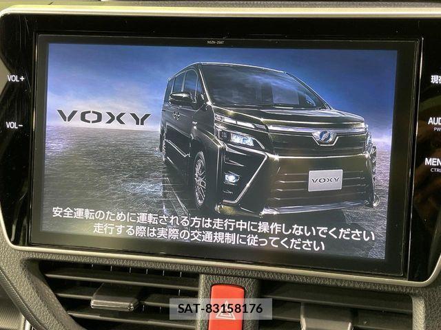 Toyota VOXY 2018-08 7458740-2