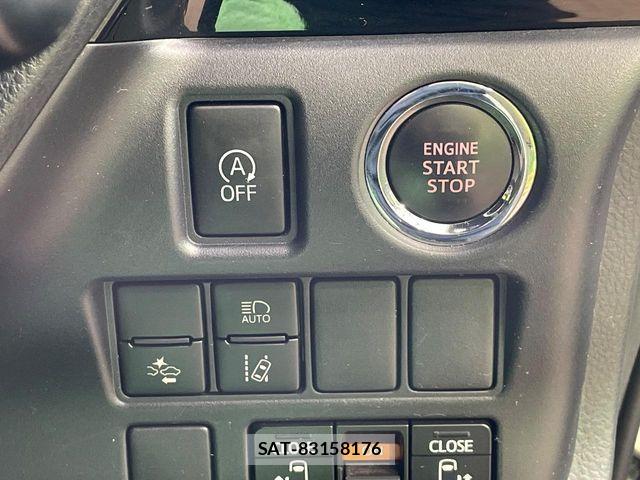 Toyota VOXY 2018-08 7458740-5