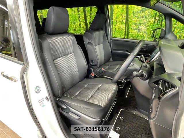 Toyota VOXY 2018-08 7458740-7