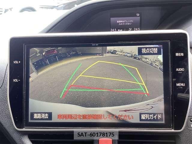 Toyota VOXY 2017-08 7458726-4