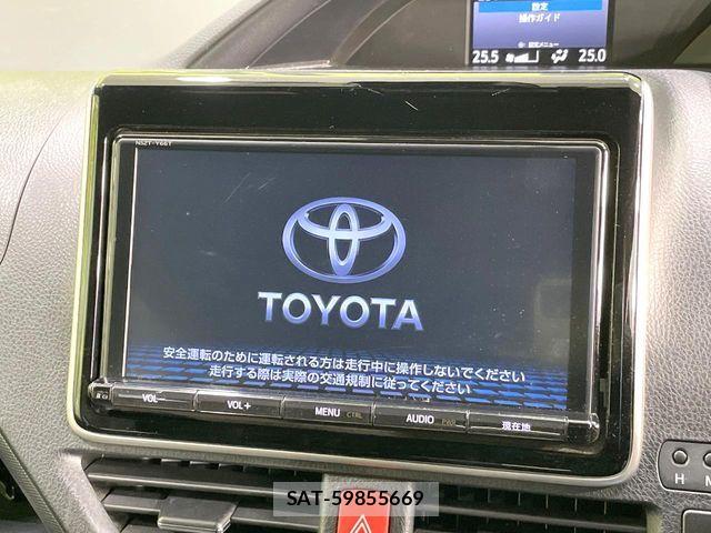 Toyota VOXY 2017-10 7458725-2