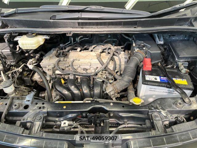 Toyota VOXY 2014-02 7458749-17