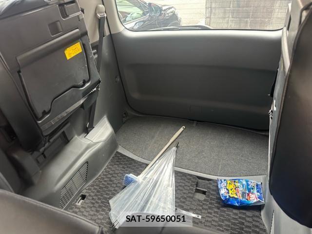 Toyota VOXY 2007-09 7458760-6