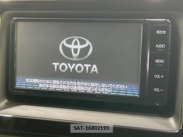 Toyota VOXY 2016-04 7458739-2