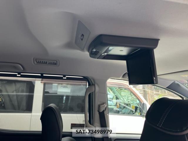 Toyota VOXY 2014-09 7458753-10