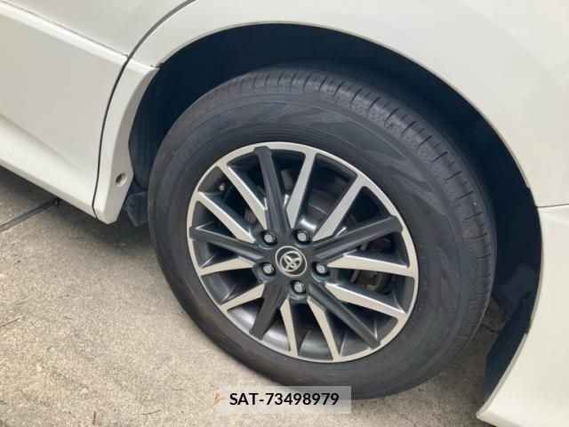 Toyota VOXY 2014-09 7458753-5