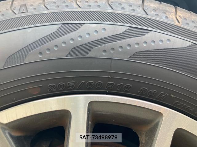 Toyota VOXY 2014-09 7458753-7