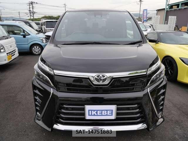 Toyota VOXY 2021-07 7458727-2