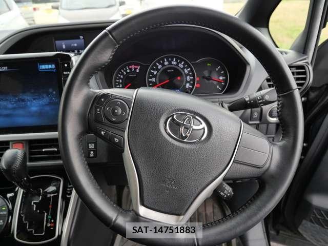 Toyota VOXY 2021-07 7458727-29