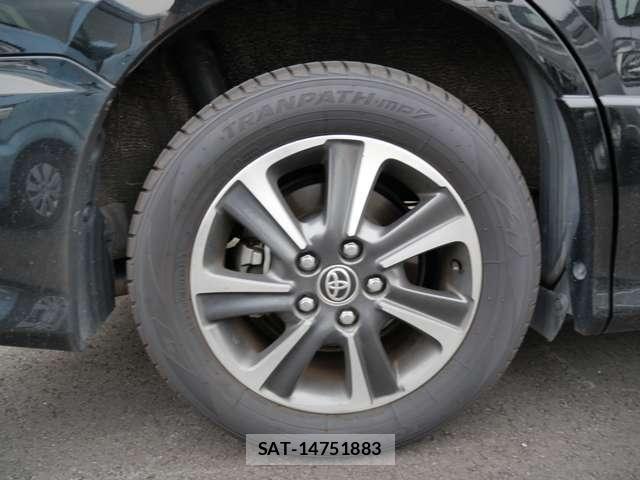 Toyota VOXY 2021-07 7458727-6