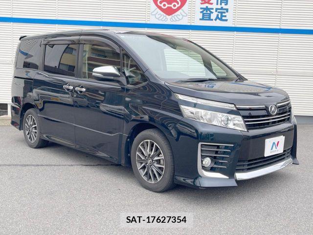 Toyota VOXY 2016-04 7458736-15