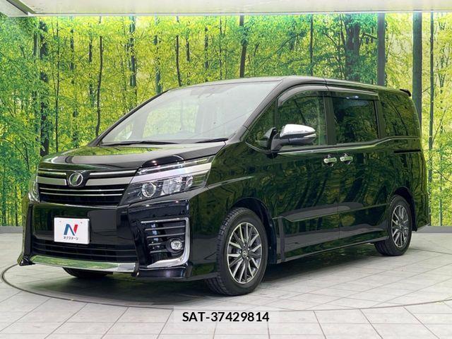 Toyota VOXY 2016-11 7458742-15