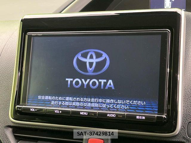 Toyota VOXY 2016-11 7458742-2