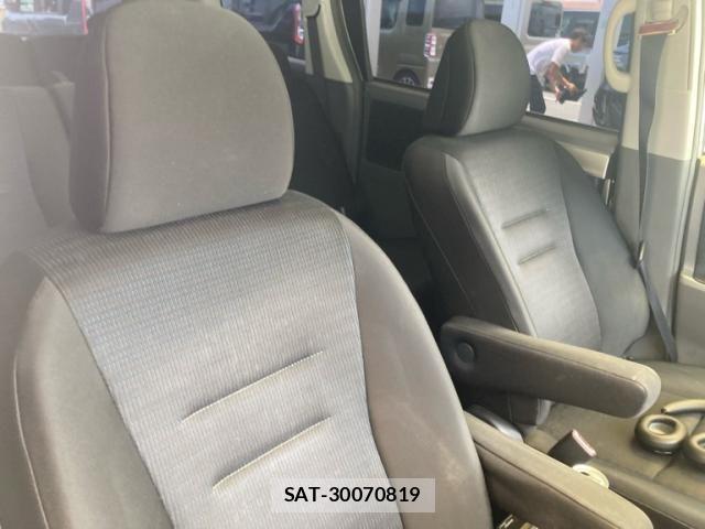 Toyota VOXY 2007-08 7458768-13