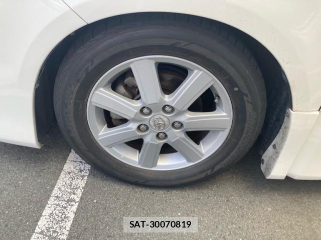 Toyota VOXY 2007-08 7458768-7