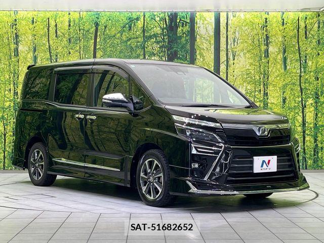 Toyota VOXY 2018-10 7458731-16