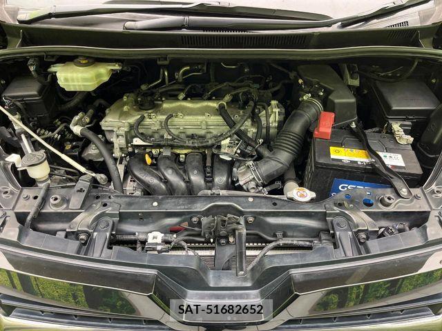 Toyota VOXY 2018-10 7458731-18