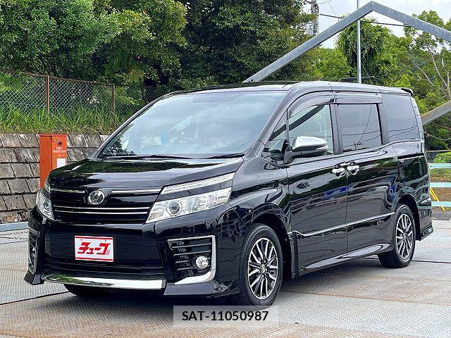 Toyota VOXY 2015-06 7458734-0