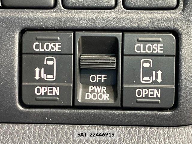 Toyota VOXY 2020-03 7458714-6