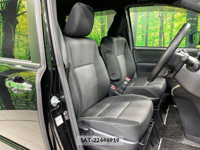 Toyota VOXY 2020-03 7458714-8
