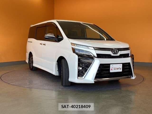 Toyota VOXY 2021-02 7458710-9