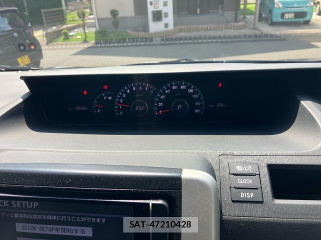 Toyota VOXY 2012-12 7458767-20