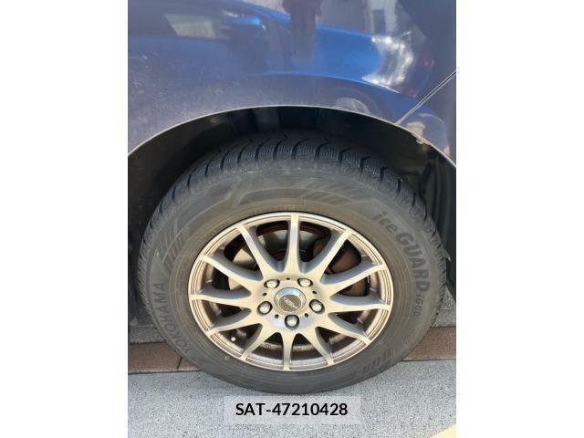 Toyota VOXY 2012-12 7458767-7