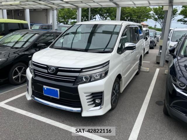 Toyota VOXY 2016-10 7458751-0