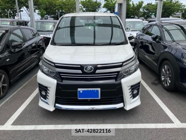 Toyota VOXY 2016-10 7458751-1