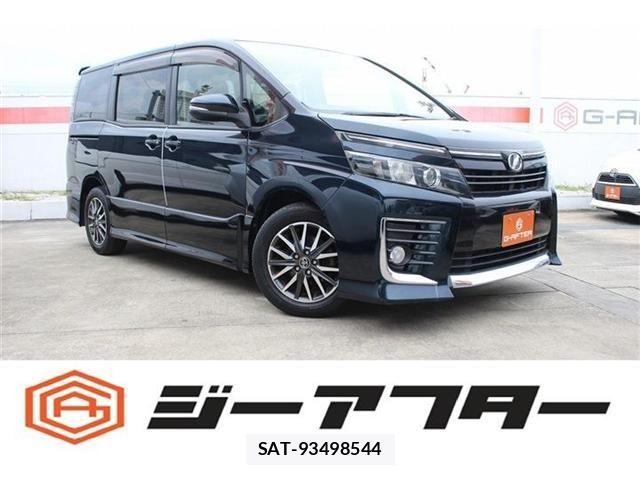 Toyota VOXY 2014-11 7458748-0