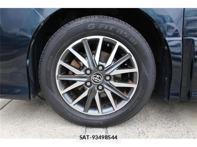 Toyota VOXY 2014-11 7458748-24