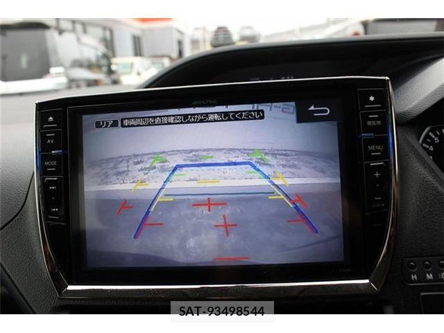 Toyota VOXY 2014-11 7458748-2