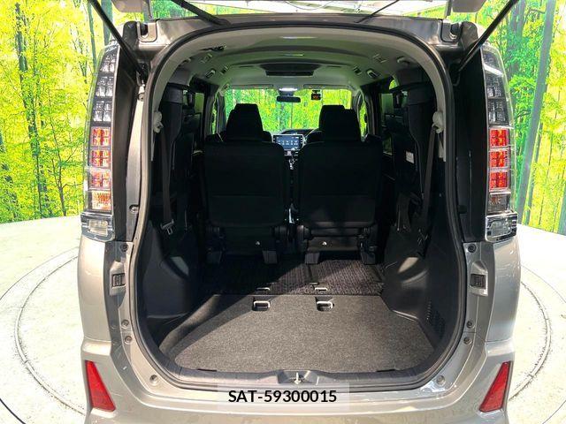 Toyota VOXY 2016-12 7458746-10