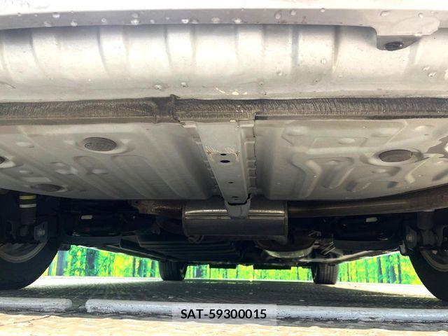 Toyota VOXY 2016-12 7458746-19