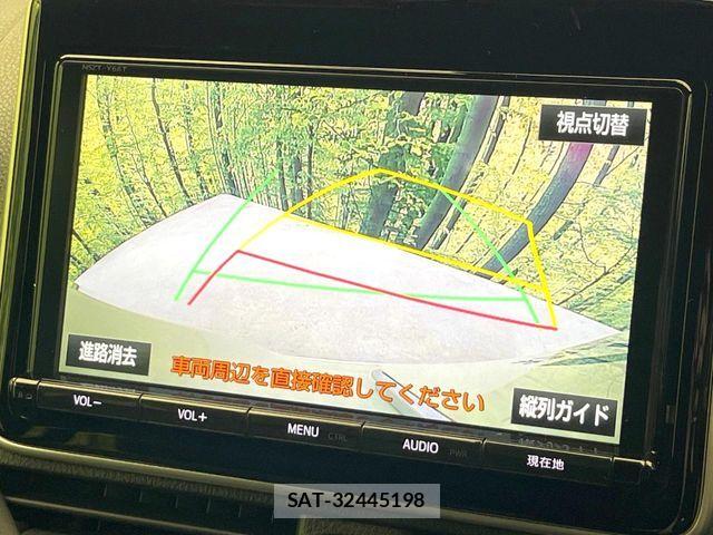 Toyota VOXY 2018-05 7458717-4
