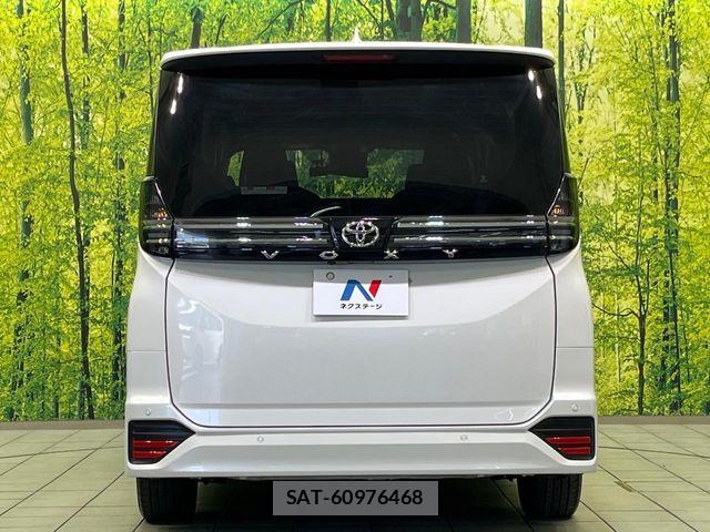 Toyota VOXY 2024-03 7458703-15