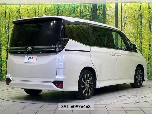 Toyota VOXY 2024-03 7458703-17