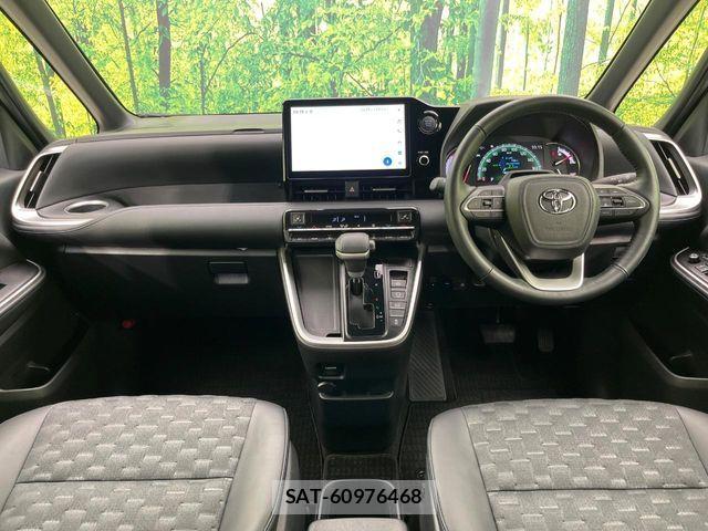 Toyota VOXY 2024-03 7458703-1